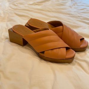 Peach Beklina Matisse sandals, size 10